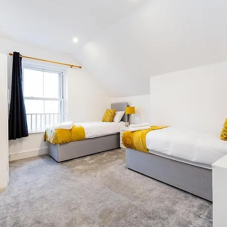 Clifton Down Penthouse